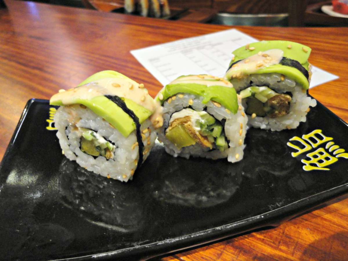 Kawa Sake Sushi Boat — photograph 5
