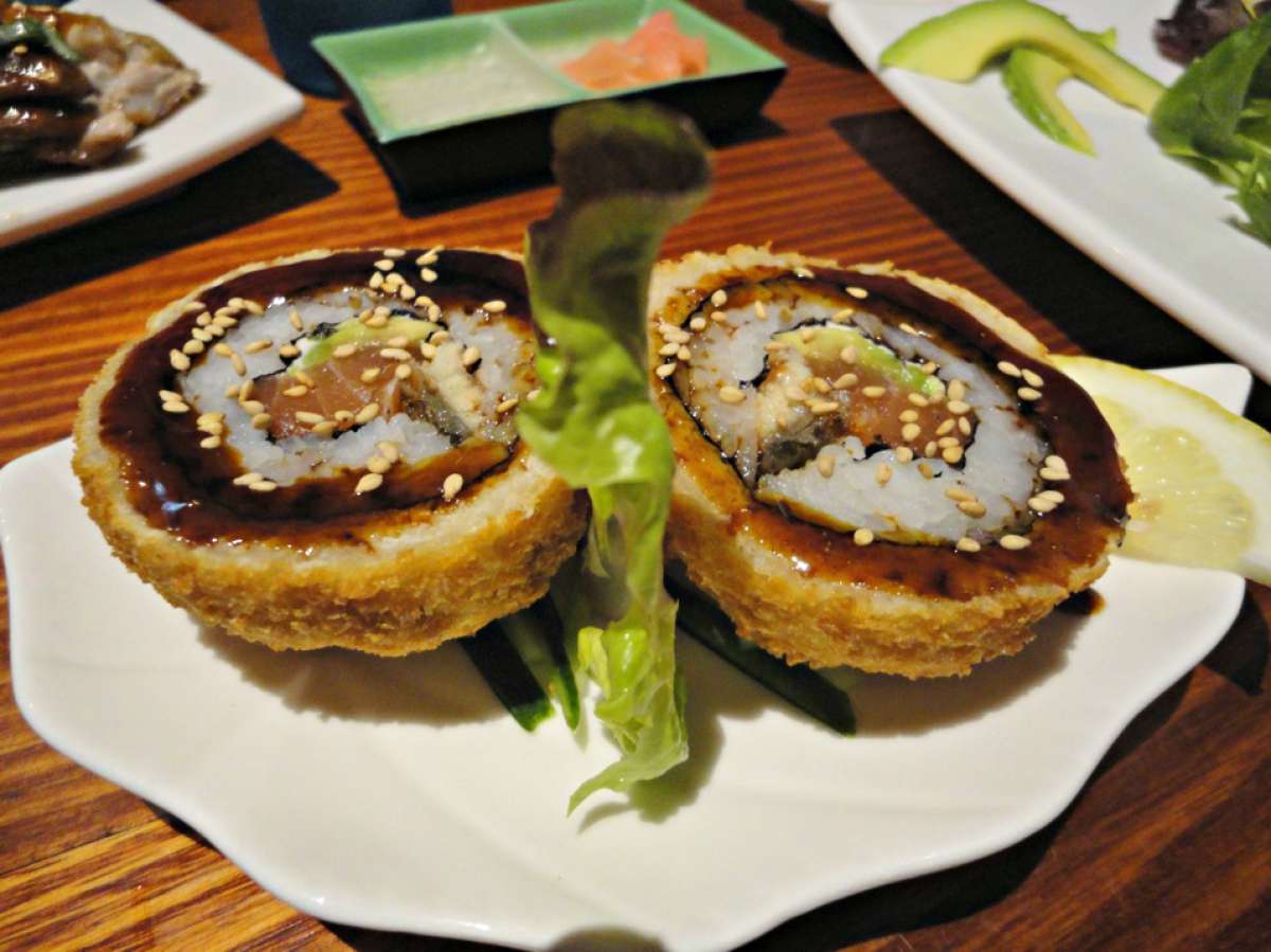 Kawa Sake Sushi Boat — photograph 9