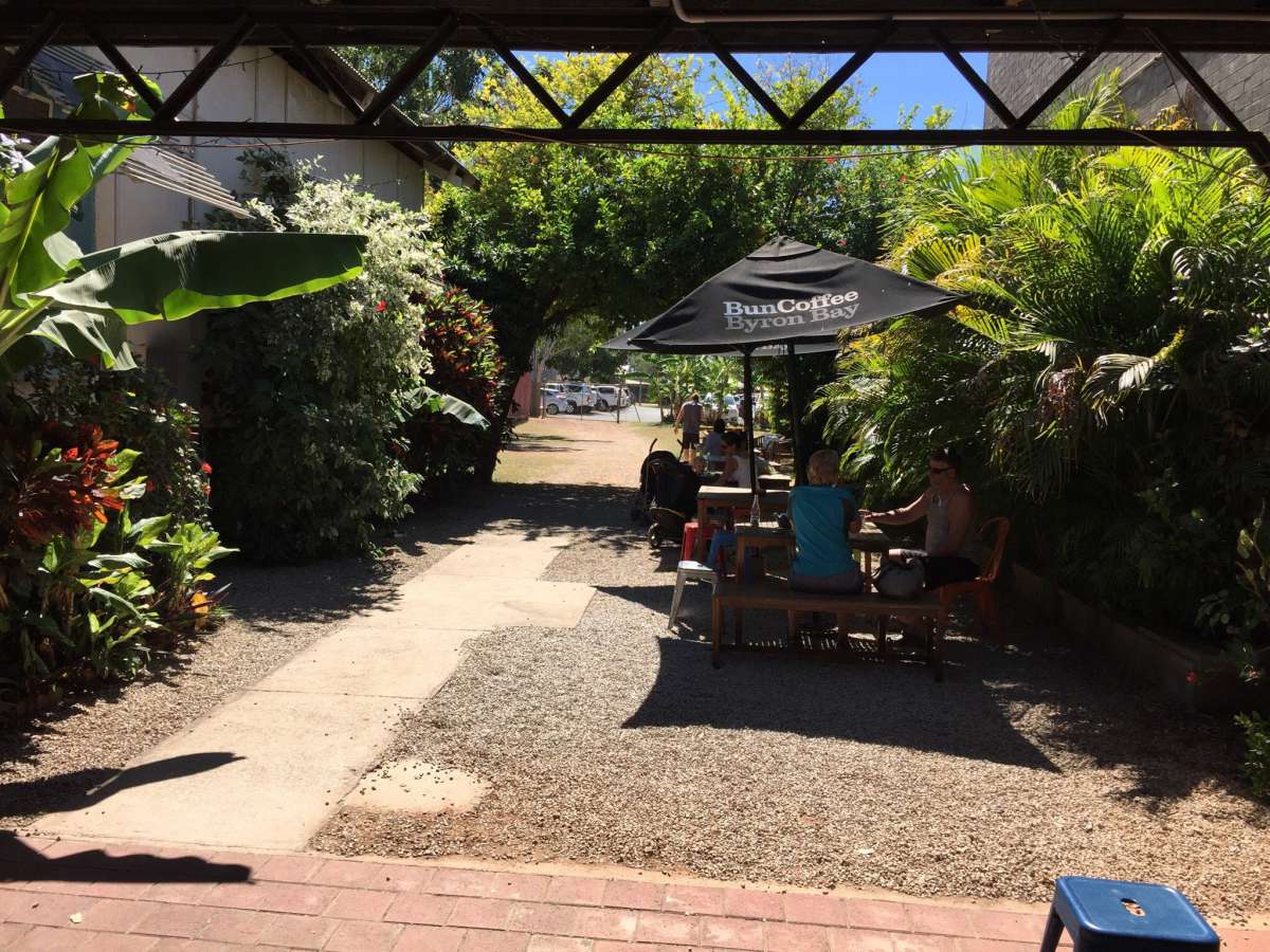 Finch Cafe — photograph 2