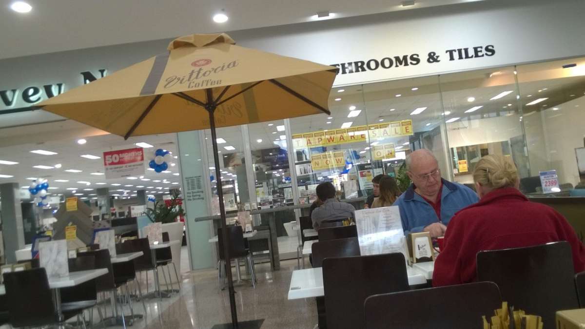 Victoria Avenue Café — photograph 5
