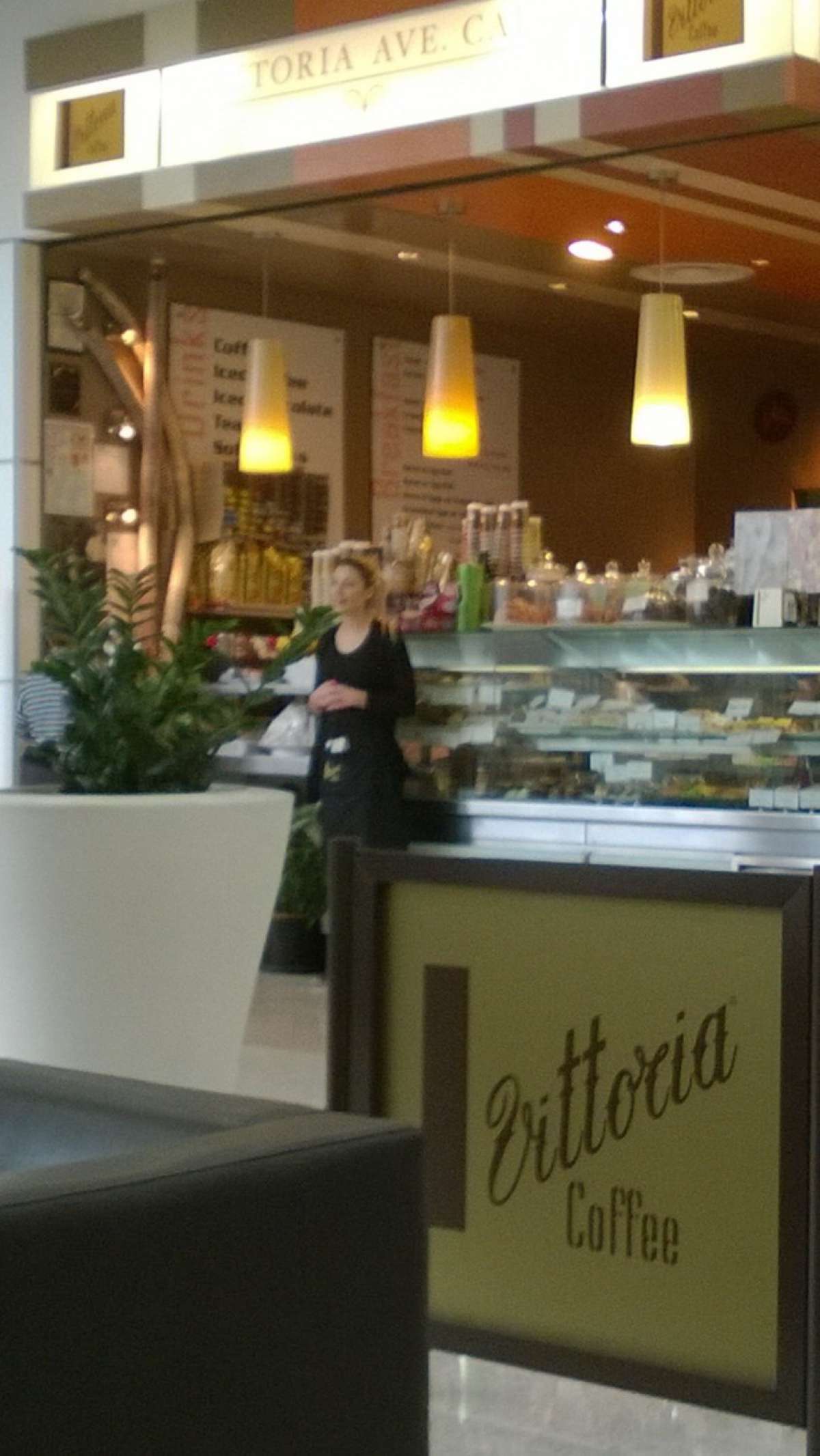 Victoria Avenue Café — photograph 6