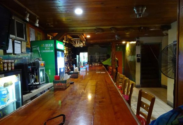 Curly's Restaurant and Bar — photograph 4