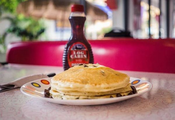 Mary's Burger Shoppe — photograph 1