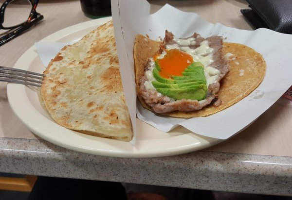 Tacos Salseados — photograph 3