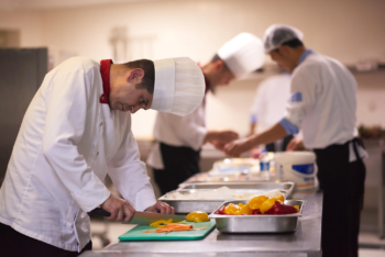 The Benefits of Hiring a Professional for a Commercial Kitchen Repair