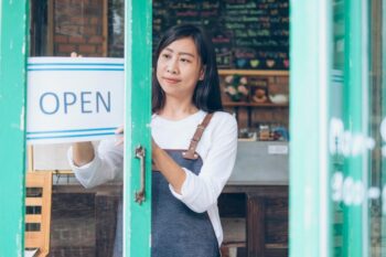 What Are the Benefits of Owning a Small Business Franchise?