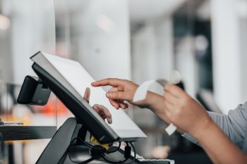 8 Key Features Explained: How Do Restaurant POS Systems Work?