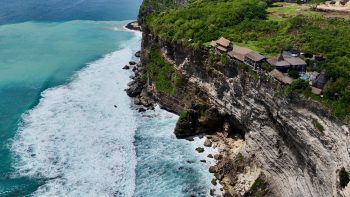 Cliffside Elegance – Dining at El Farallón and Living in Pedregal