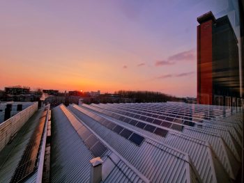 Comparing the Pros and Cons of Horizontal vs. Vertical Photovoltaic Panels