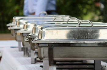 Corporate Event Catering Is a Goldmine: How Restaurants Can Tap Into the B2B Market