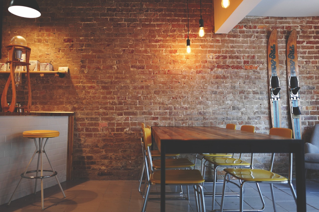 How to Elevate Your Restaurant’s Standing in Customers’ Eyes
