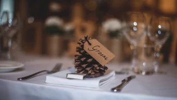 How To Impress Wedding Guests With Minimal Cost