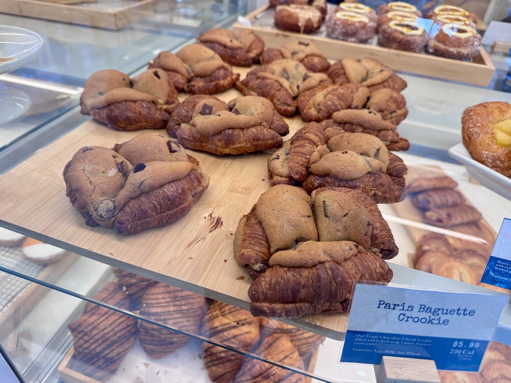 Mecatos Bakery, Restaurant, and Cafe: A Culinary Gem in Orlando