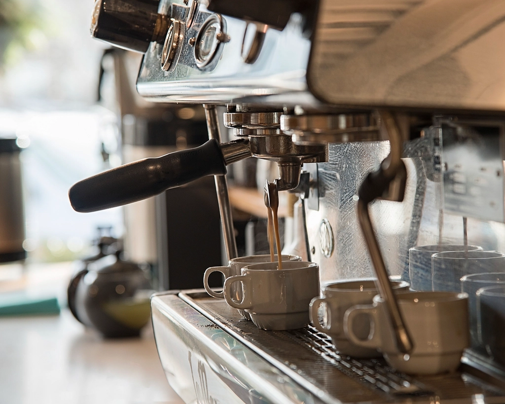 Free coffee machine espresso cups