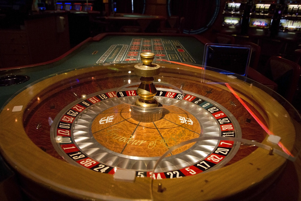 Royal Caribbean Grandeur of the Seas cruise ship casino roulette wheel gambling gaming